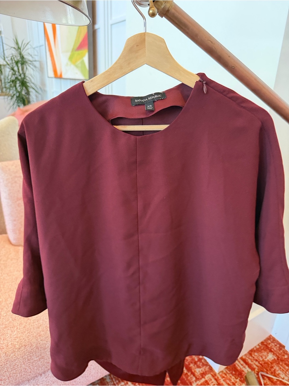 Banana Republic Women's Wine Burgundy Round-Neck Blouse-XS-PreOwned